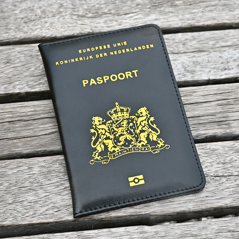 Leather Passport Cover - Travel Essentials Funda para pasaporte de